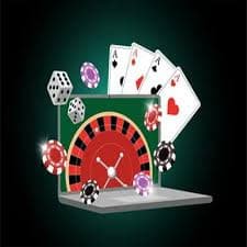 Người chơi Việt Nam thao tác trên game bắn cá mobile tại m66